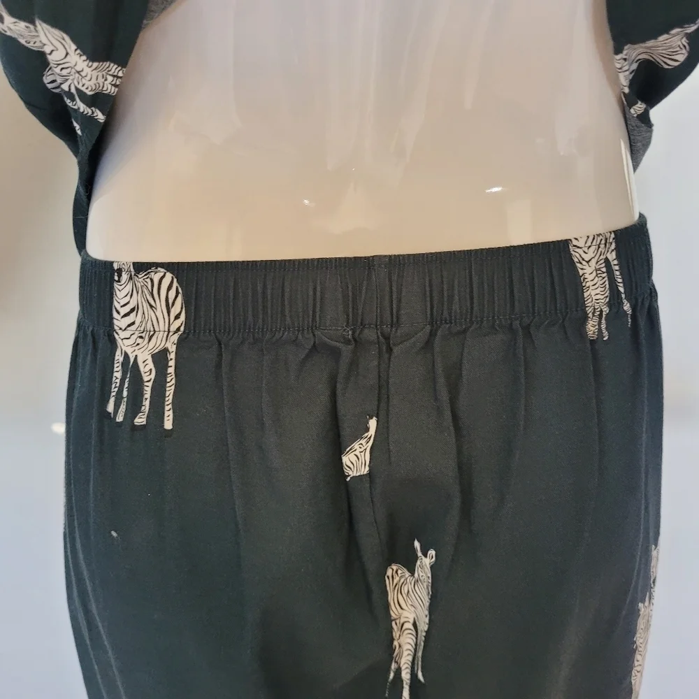 Cyberjammies Blake Zebra Print Pyjama Set, VGUC, Size 12/L - Picture 5 of 12